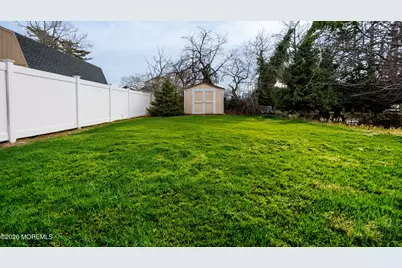 233 S Green Street, Tuckerton, NJ 08087 - Photo 16