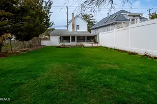 233 S Green St, Tuckerton, NJ 08087 - Photo 18