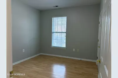 610 Sophee Lane, Lakewood, NJ 08701 - Photo 8