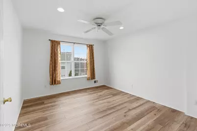 44 Kingfisher Court, Marlboro Township, NJ 07746 - Photo 18