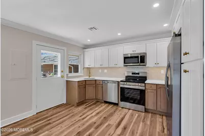 180 Sterling Court #B, Lakewood, NJ 08701 - Photo 4