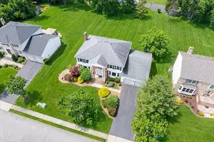 4 Arie Dr, Marlboro Township, NJ 07746 - Photo 2