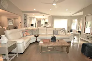 32 Cameron Ct, Freehold, NJ 07728 - Photo 4