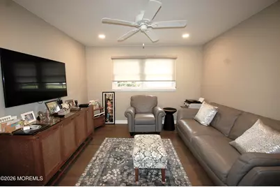 32 Cameron Court, Freehold, NJ 07728 - Photo 26