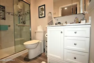 32 Cameron Ct, Freehold, NJ 07728 - Photo 22