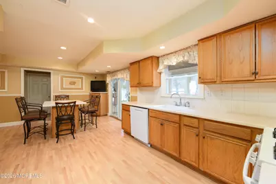 4 Colgate Court, Hazlet Township, NJ 07730 - Photo 10