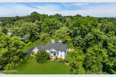 4 Constitution Drive, Leonardo, NJ 07737 - Photo 2