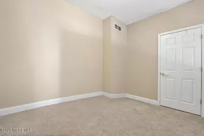 42 Richmond Court, Tinton Falls, NJ 07712 - Photo 16