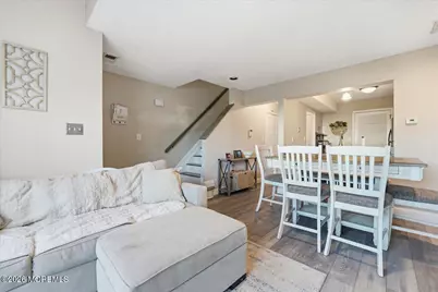 42 Richmond Court, Tinton Falls, NJ 07712 - Photo 8