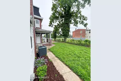 438 Lawrence Street, Burlington City, NJ 08016 - Photo 16