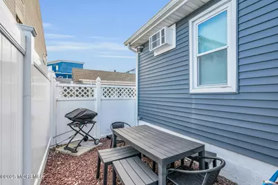 121 Lincoln Avenue, Seaside Heights, NJ 08751 - Photo 4