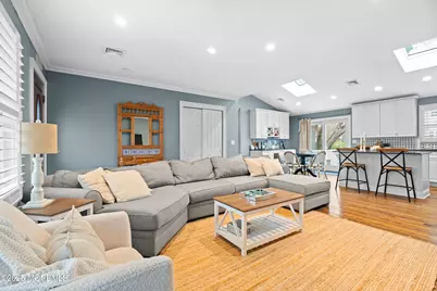 1641 Holbrook Street, Oakhurst, NJ 07755 - Photo 4