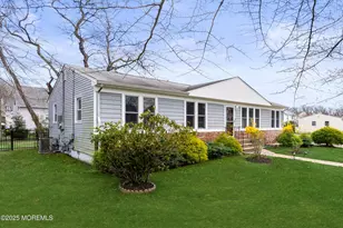 1641 Holbrook St, Oakhurst, NJ 07755 - Photo 32