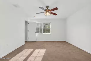23 Oakland Mills Rd, Manalapan Township, NJ 07726 - Photo 16