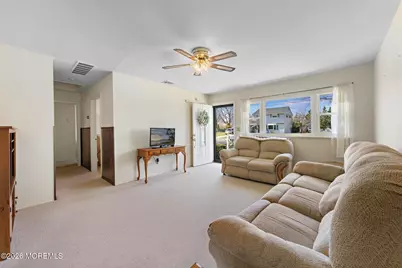 19 Mountain Avenue, Hazlet Township, NJ 07730 - Photo 6