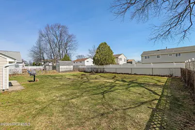 19 Mountain Avenue, Hazlet Township, NJ 07730 - Photo 20