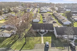 37 Haven Dr, Matawan, NJ 07747 - Photo 2