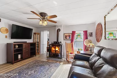 7 Marl Road, Farmingdale, NJ 07727 - Photo 6