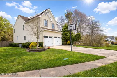 8 Clearbrook Court, Howell Township, NJ 07731 - Photo 4