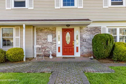 22 Burki Place, Freehold, NJ 07728 - Photo 6