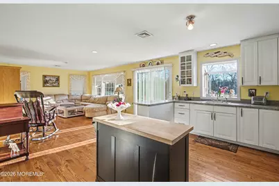 22 Burki Place, Freehold, NJ 07728 - Photo 12