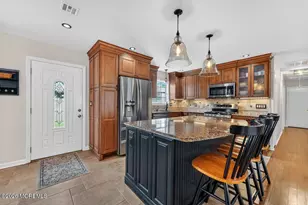 569 Winterberry Blvd, Jackson, NJ 08527 - Photo 4