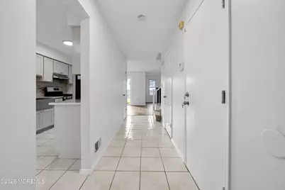 7 Farragut Square, Howell Township, NJ 07728 - Photo 2