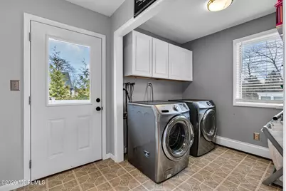 477 N Fox Avenue, Belford, NJ 07718 - Photo 34