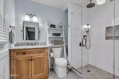 477 N Fox Avenue, Belford, NJ 07718 - Photo 32