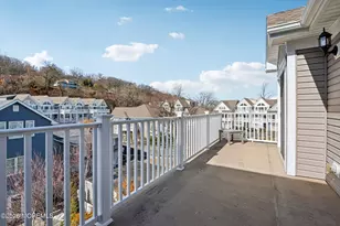 13 Halfmoon Ct, Highlands, NJ 07732 - Photo 40