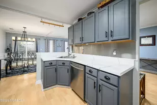 15 Bayview Ct, Long Branch, NJ 07740 - Photo 2