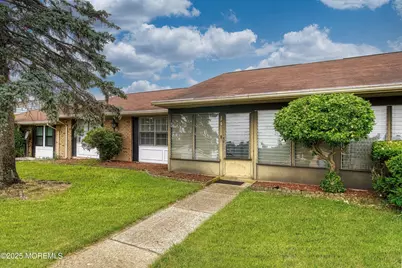 32C Yorkshire Court, Manchester Township, NJ 08759 - Photo 4