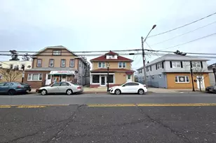 347 Maple Pl, Keyport, NJ 07735 - Photo 1