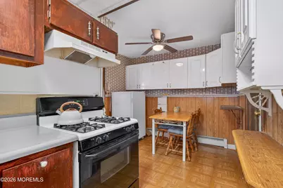 87 W Concourse, Aberdeen Township, NJ 07735 - Photo 8