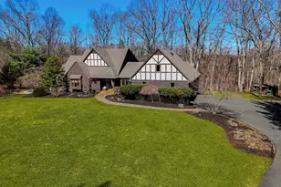 11 Hidden Pine Dr, Colts Neck Township, NJ 07722 - Photo 2