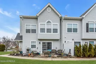 57 Phoenix Ct, Tinton Falls, NJ 07712 - Photo 2