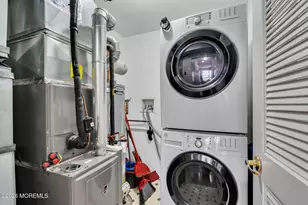 57 Phoenix Ct, Tinton Falls, NJ 07712 - Photo 16