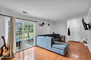 57 Phoenix Ct, Tinton Falls, NJ 07712 - Photo 6