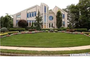 5 Cherry Point Ct, Morganville, NJ 07751 - Photo 1