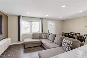 19 Georgian Blvd, Jackson, NJ 08527 - Photo 10