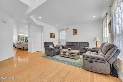 155 Point Of Woods Boulevard, Morganville, NJ 07751 - Photo 6