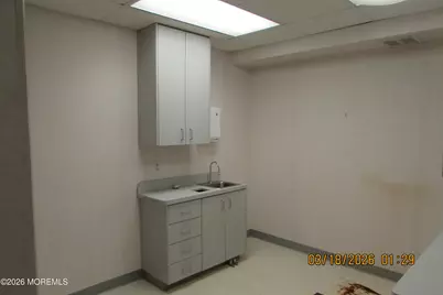 388 Lakehurst Road #3rd floor, Toms River Township, NJ 08755 - Photo 10