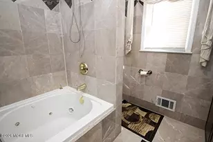 440 Smith Ct, Cliffwood, NJ 07721 - Photo 10