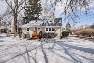 80 Freehold Rd, Manalapan Township, NJ 07726 - Photo 34