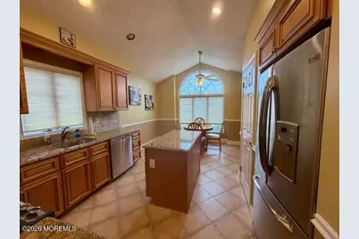 16 Caldwell Terrace, Marlboro Township, NJ 07746 - Photo 4