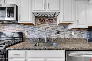 111 Barker Ave, Shrewsbury, NJ 07724 - Photo 4