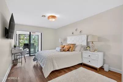 4 Friendship Court, Red Bank, NJ 07701 - Photo 22