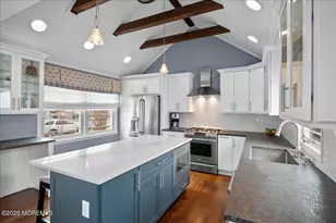 47 Mc Lean St, Red Bank, NJ 07701 - Photo 6