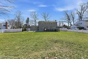 111 Heights Terrace, Middletown, NJ 07748 - Photo 36