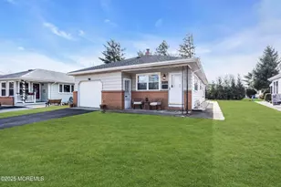 7 Georgetown Dr, Toms River Township, NJ 08757 - Photo 2